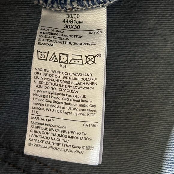 GAP Slim Straight Medium Wash Blue Jeans | Size 30 - Picture 6 of 7